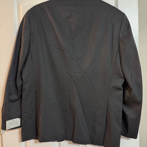 Perry Ellis slim fit black suit jacket - Picture 2 of 2